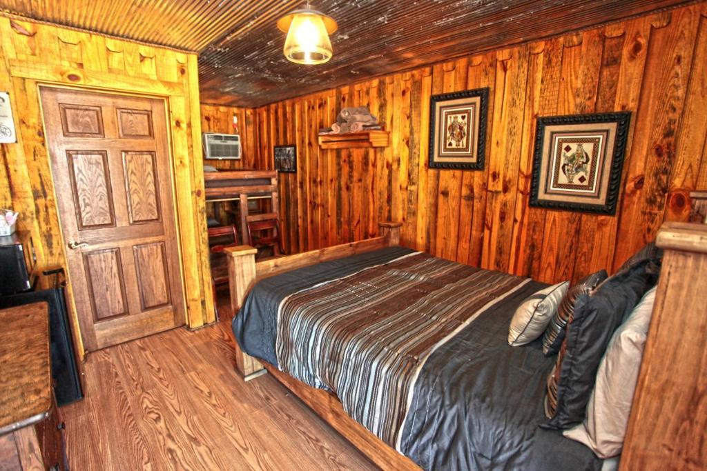 Diamonds Old West Hotel Murfreesboro Buitenkant foto
